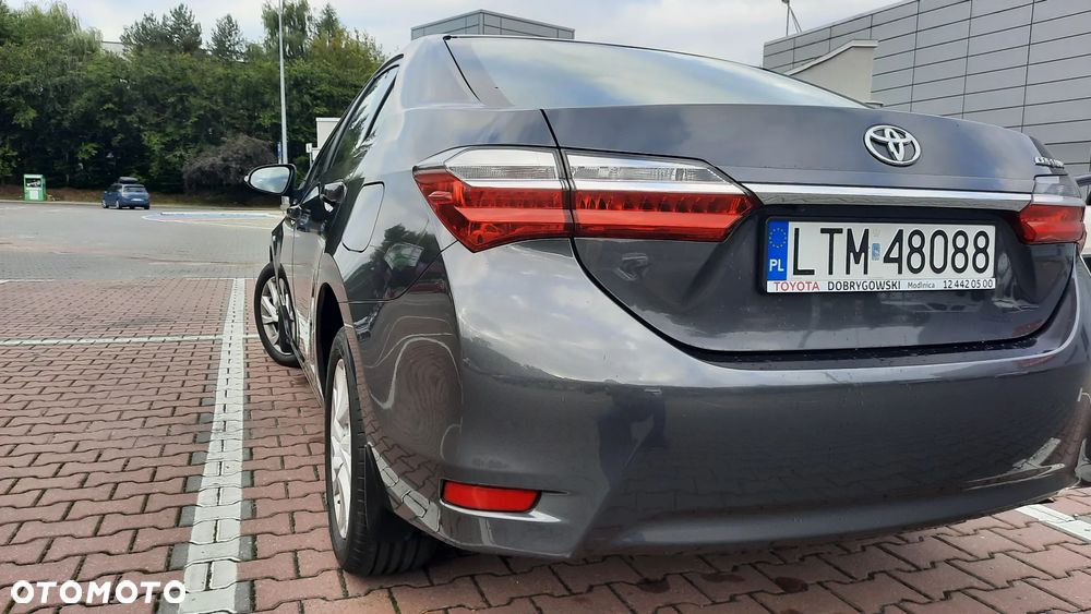 Toyota Corolla 1.6 Classic Plus - 7