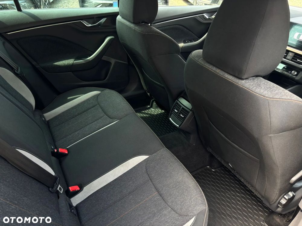Skoda Kamiq 1.0 TSI Style - 14