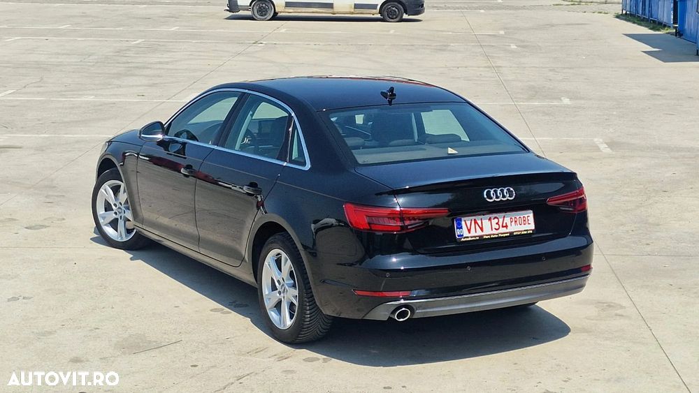 Audi A4 2.0 TDI ultra S tronic Design - 6