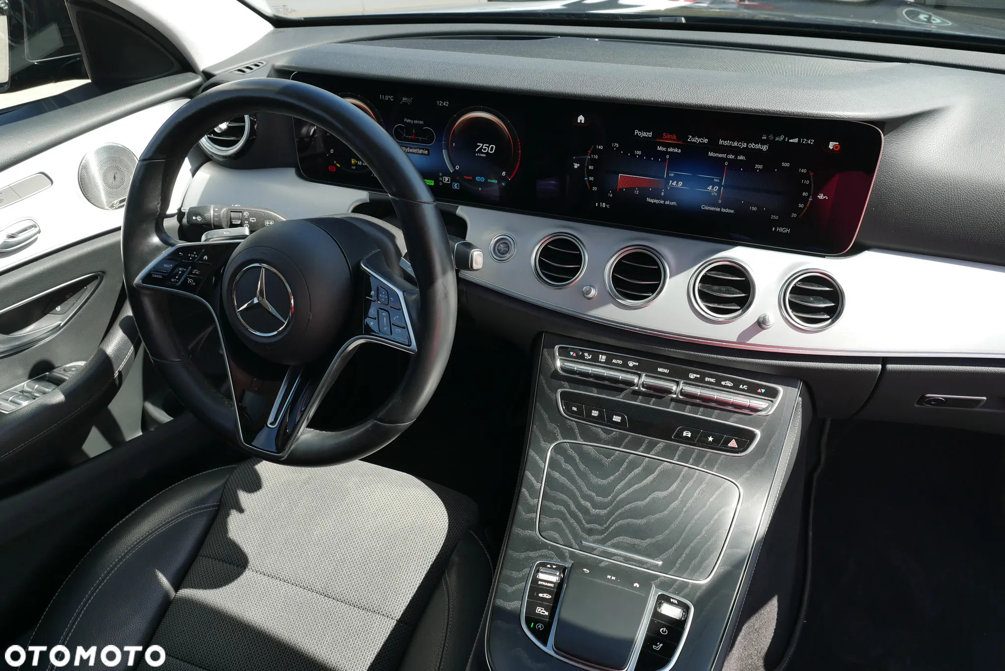 Mercedes-Benz Klasa E 220 d 4Matic T 9G-TRONIC Avantgarde - 13