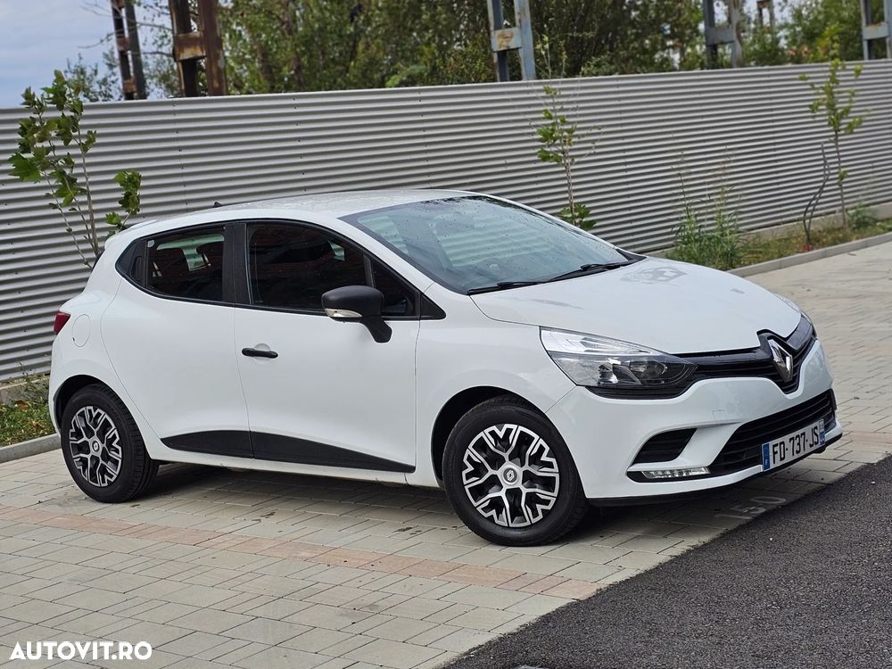 Renault Clio - 30