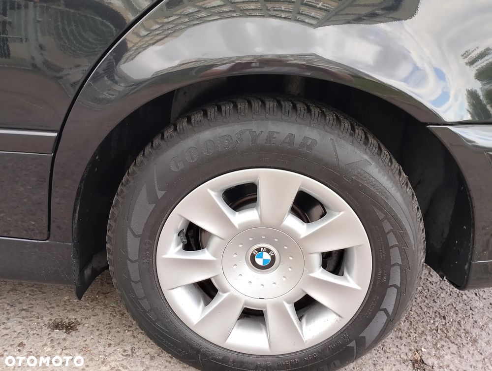 BMW Seria 5 520i - 5