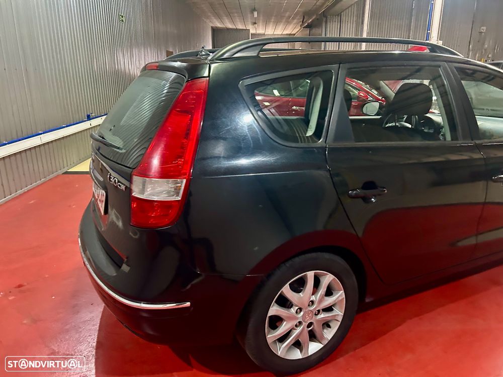 Hyundai i30 CW 1.4 CVVT Blue Comfort - 4