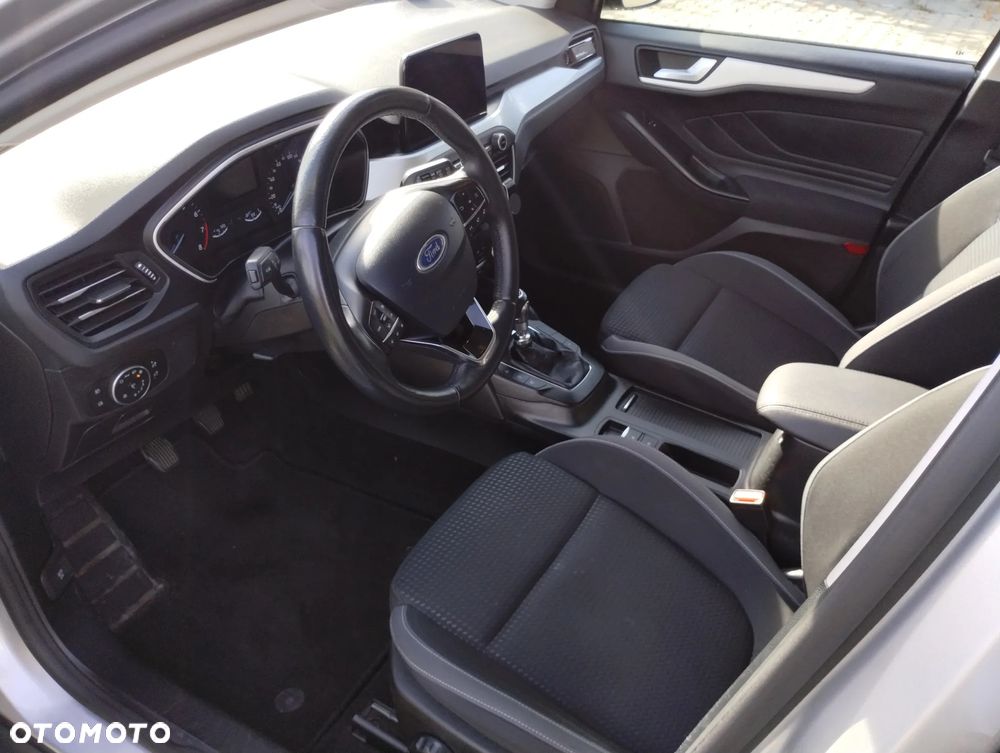 Ford Focus 1.0 EcoBoost Trend Edition - 30