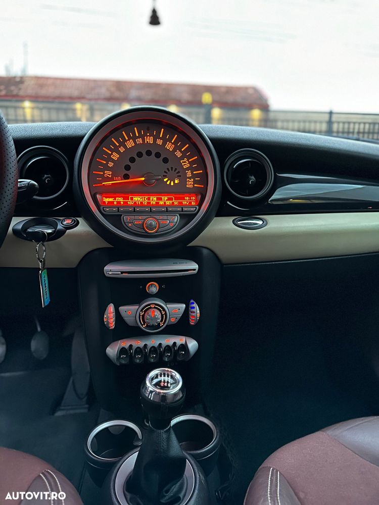 Mini Cooper 50 Camden - 8