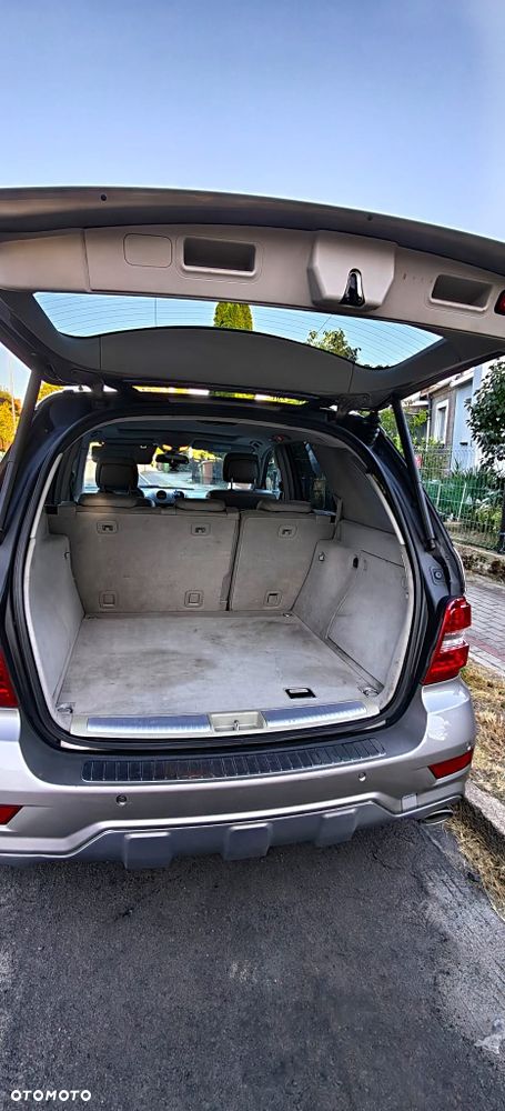 Mercedes-Benz ML - 7