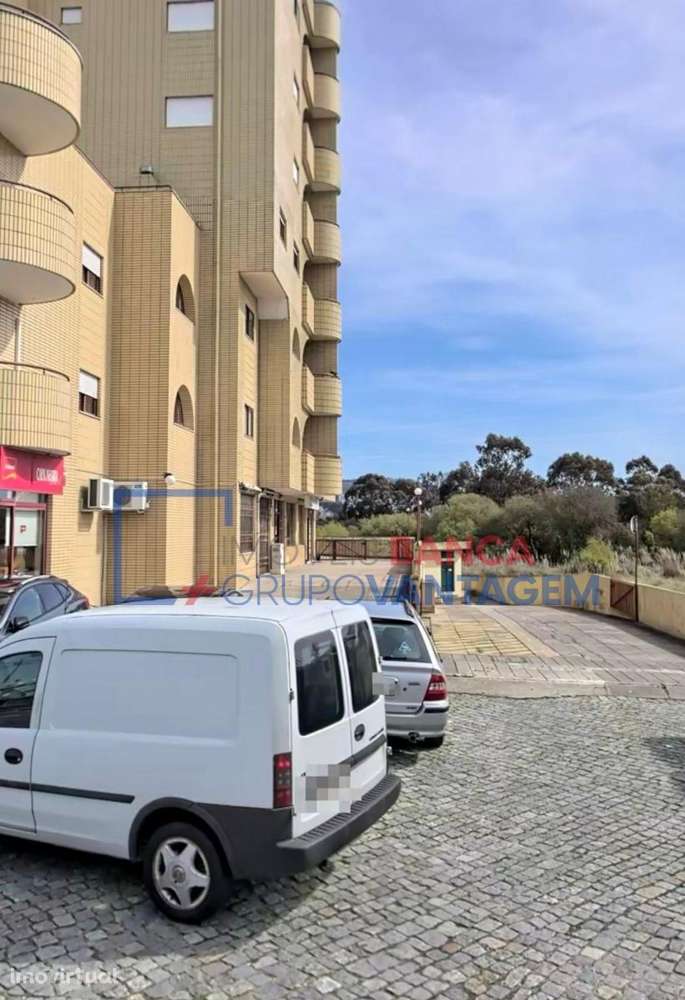 Apartamento T1 Rua Infante D. Henrique - Grande imagem: 2/24