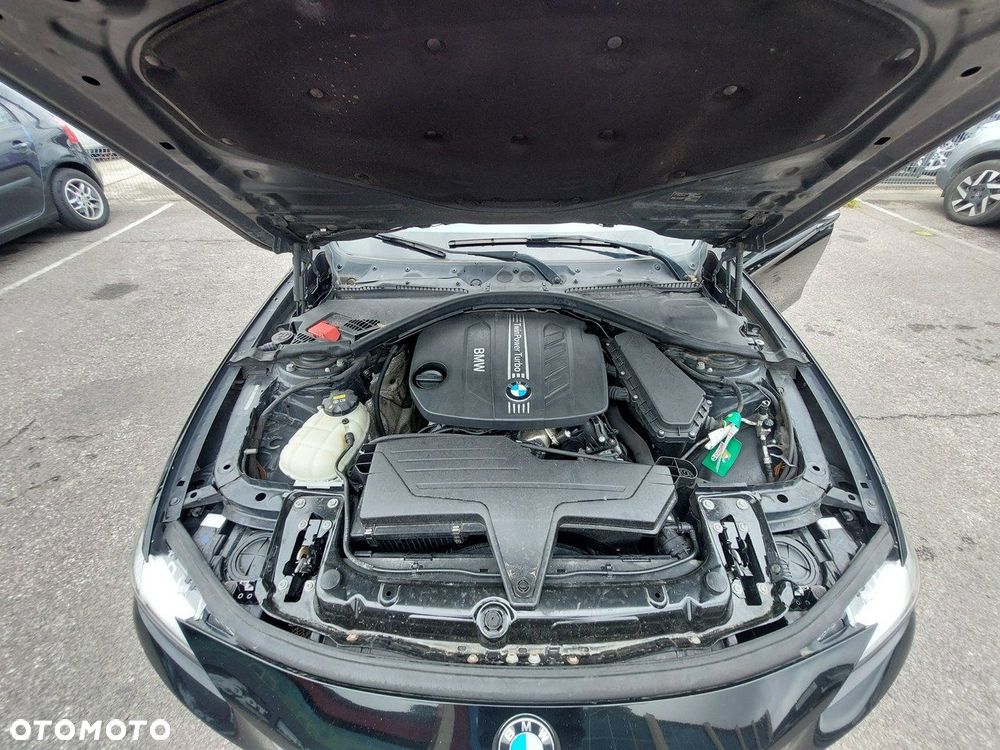 BMW Seria 3 316d - 34
