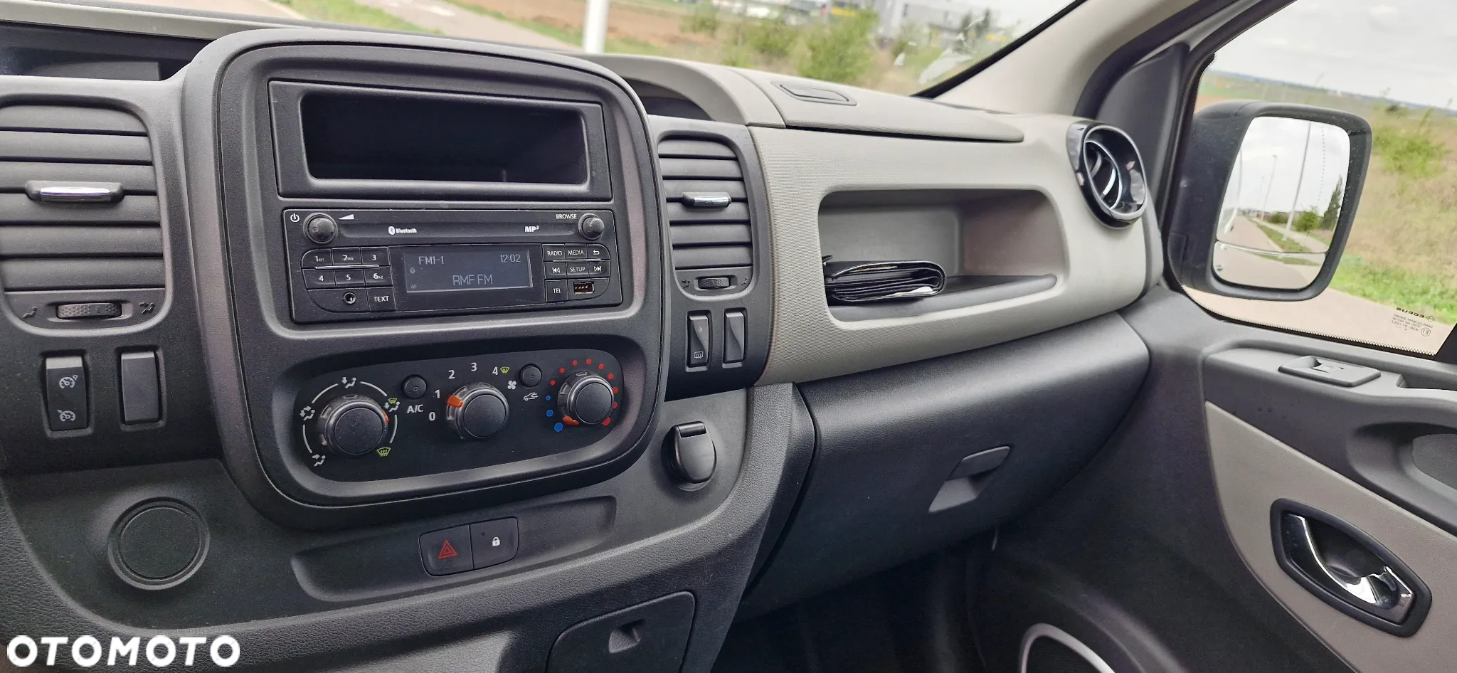 Renault TRAFIC L2 Long - 12