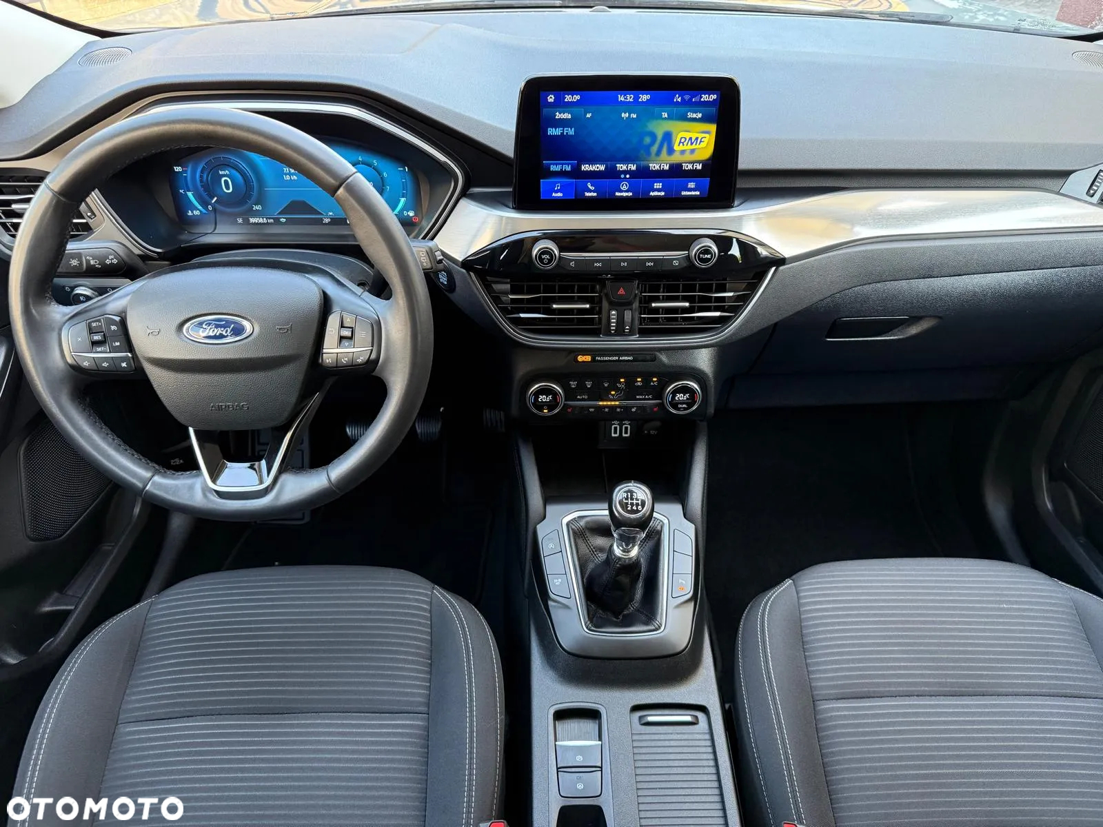 Ford Kuga 1.5 EcoBoost FWD Titanium - 13