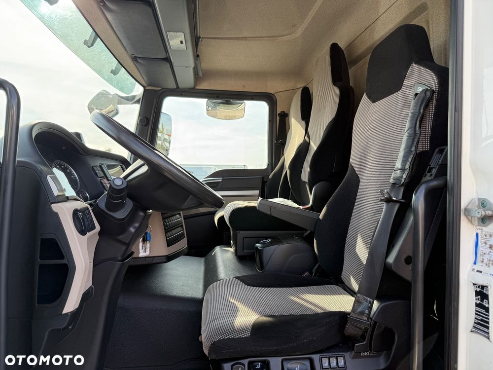 MAN TGL 12.220/Euro6/Automat/Klima/Navi/Kamera/Kontener/Winda - 13