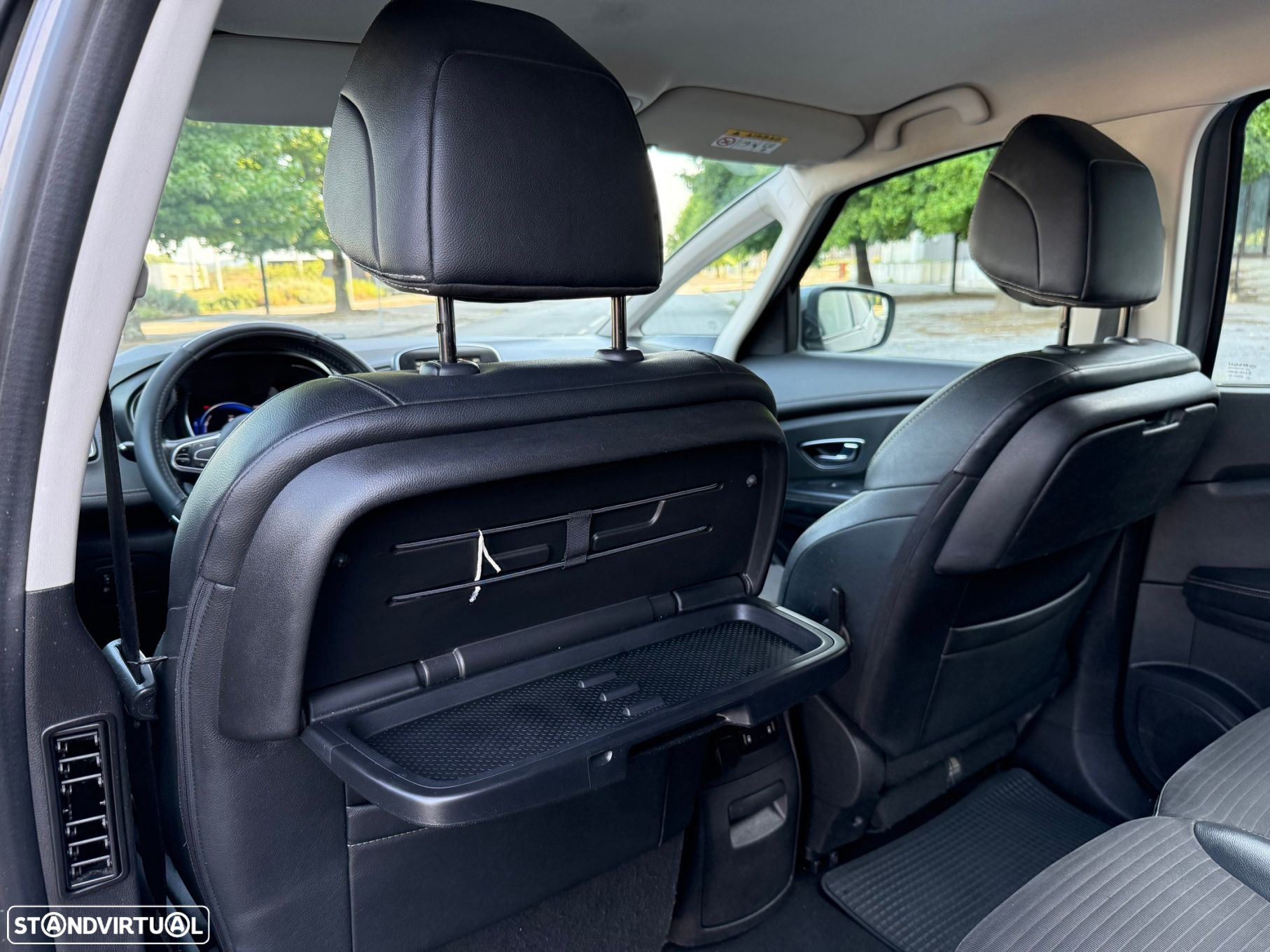 Renault Grand Scénic 1.5 dCi Luxe SS - 21