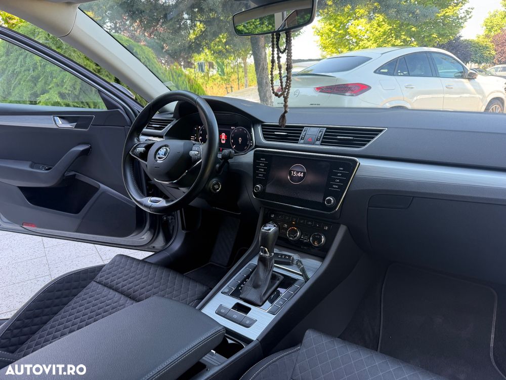 Skoda Superb 2.0 TDI DSG Ambition - 22