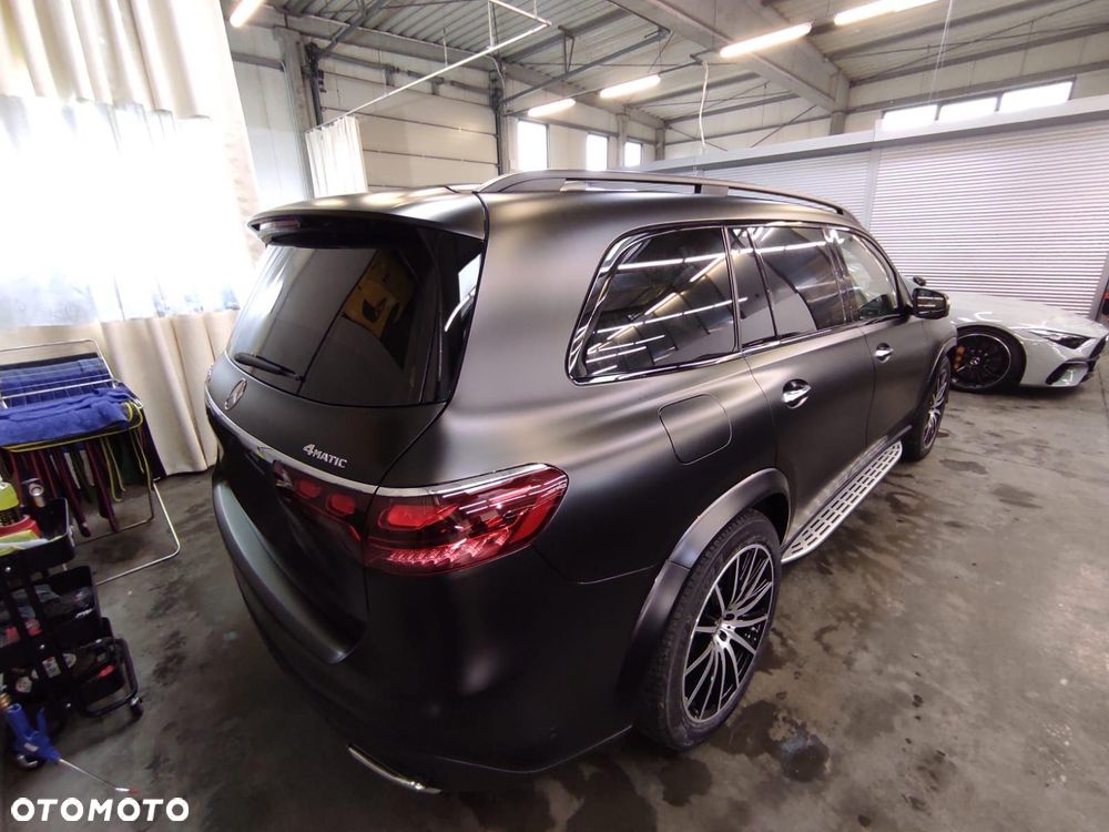 Mercedes-Benz GLS - 4