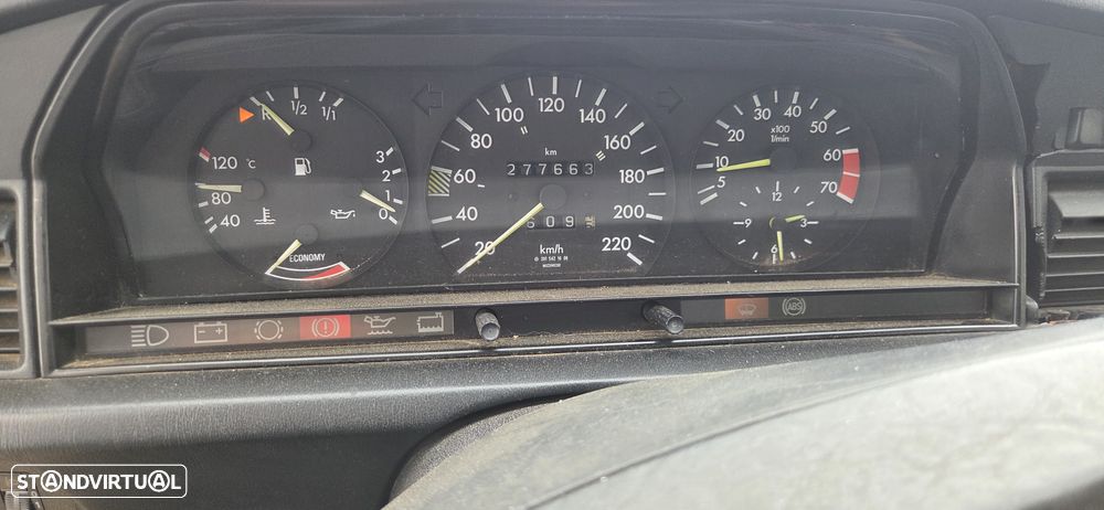 Mercedes-Benz E 230 - 9