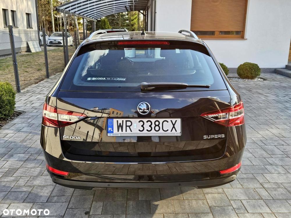 Skoda Superb 2.0 TDI Style - 9