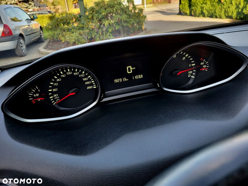 Peugeot 308 - 23