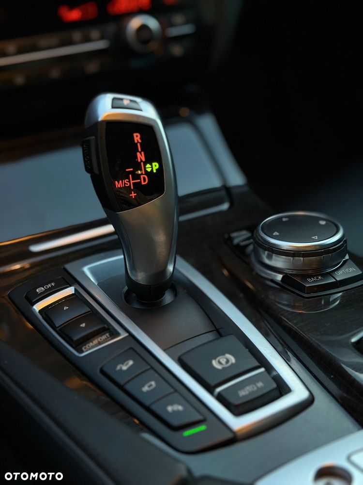 BMW Seria 5 520d xDrive M Sport sport - 12