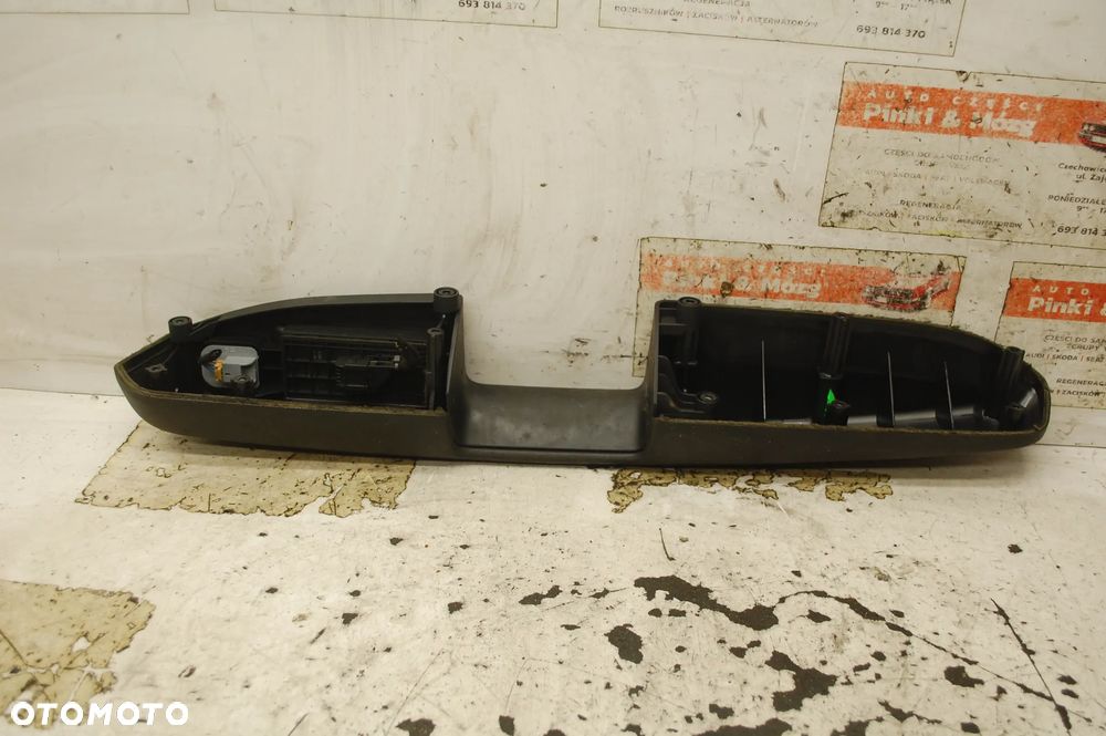 RĄCZKA PODŁOKIETNIK BOCZKA DRZWI LEWY PRZÓD PANEL SZYB AUDI A4 B6 B7 8E1867173B - 2