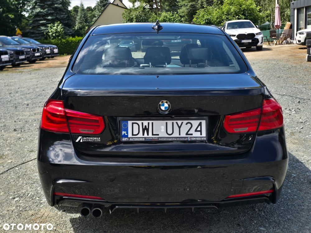 BMW Seria 3 328i xDrive Sport Line - 24