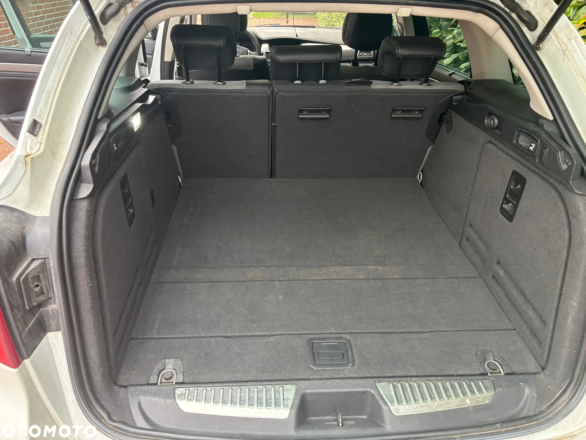 Renault Laguna 2.0 dCi Bose Edition - 27
