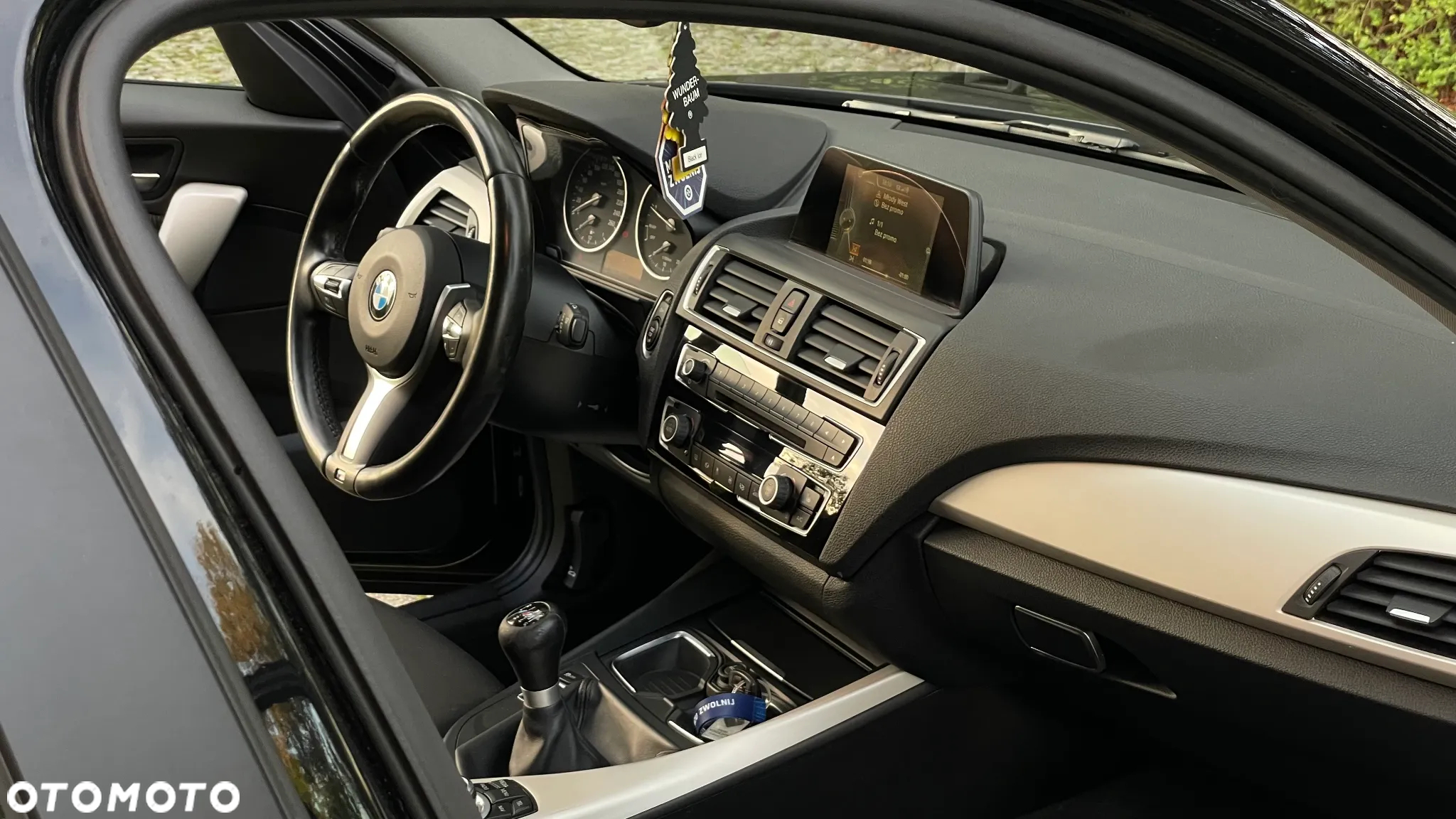 BMW Seria 1 116i - 12