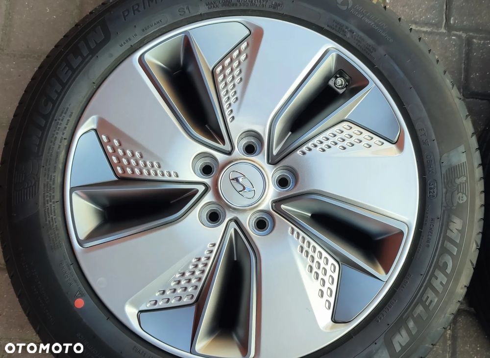 Koła Felgi Aluminiowe Oryg. Hyundai Kona 17 Cali 5x114,3 7Jx17 Et50 Ø67,1mm Michelin 215/55/17 94V 2020r Czujniki Tpms Demo Idealne !!! Starogard Gdański Wysyłka !!! - 2