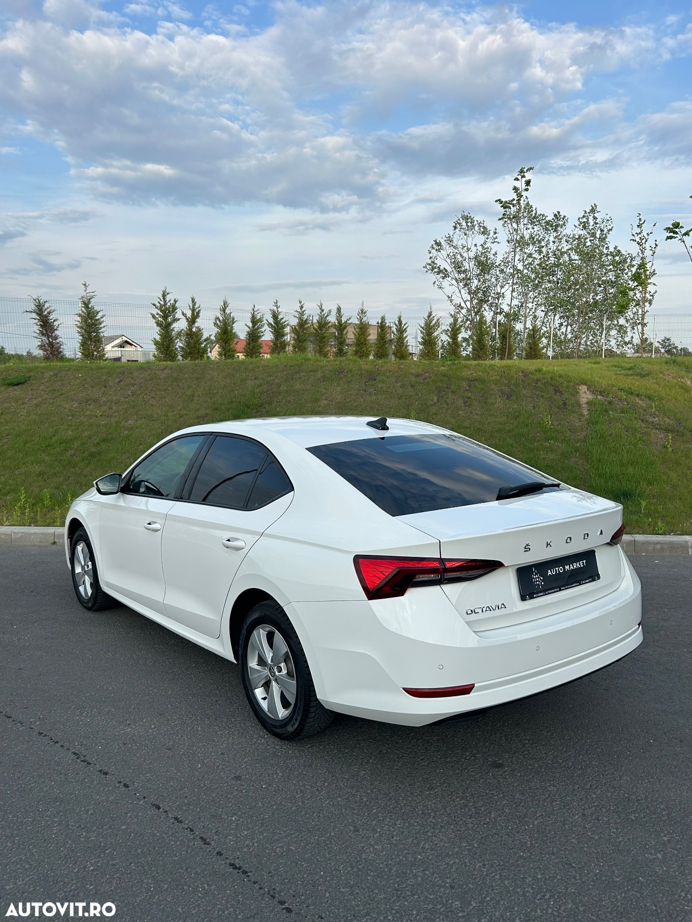 Skoda Octavia 2.0 TDI Ambition - 3