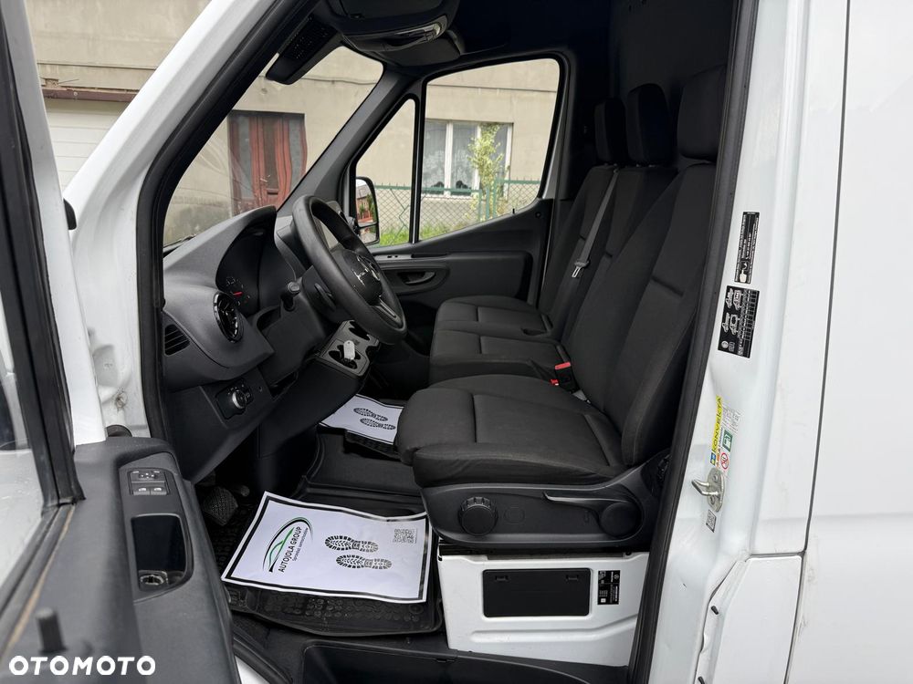 Mercedes-Benz SPRINTER - 9