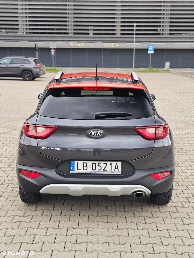 Kia Stonic 1.2 L - 17