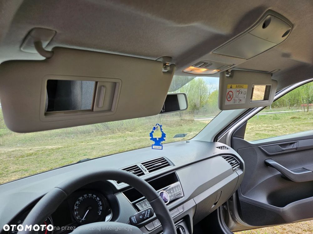 Skoda Fabia 1.2 TSI Active - 16