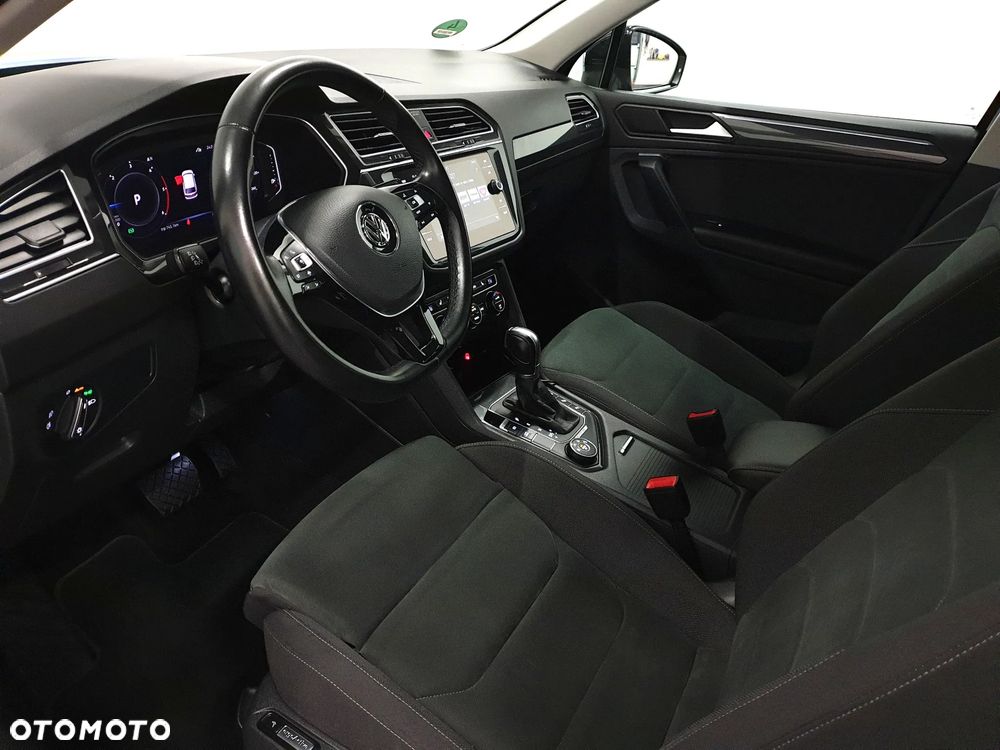 Volkswagen Tiguan 2.0 TDI SCR 4MOTION (BlueMotion Techn.) DSG Highline - 9