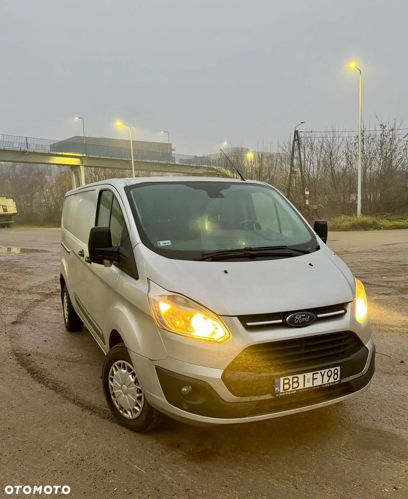 Ford TRANSIT CUSTOM - 2