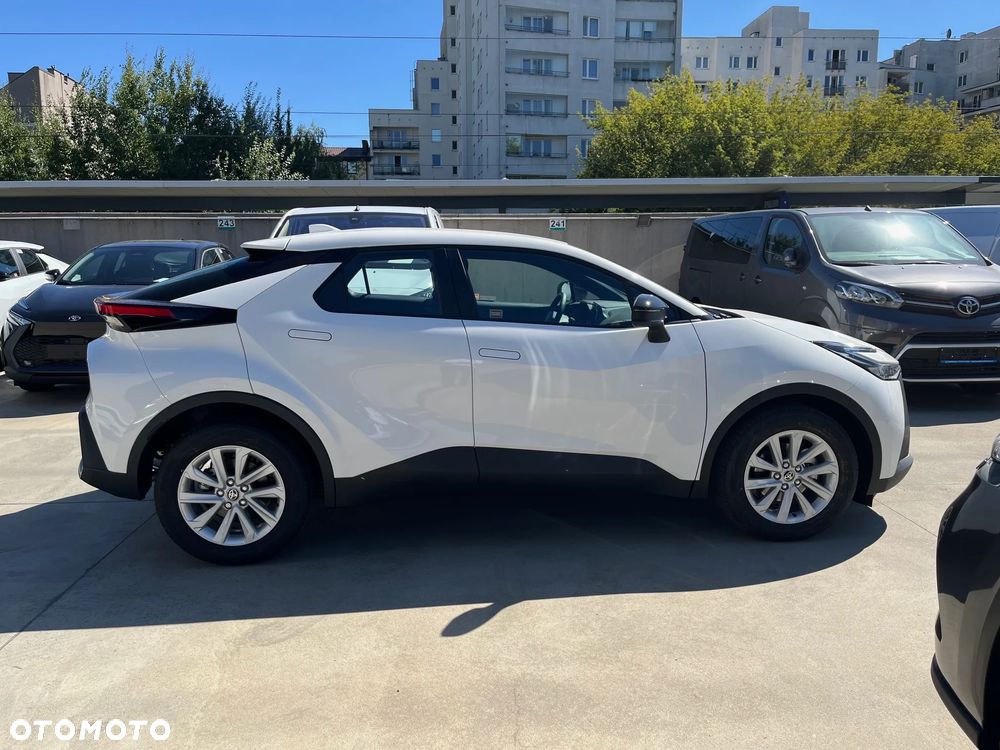 Toyota C-HR - 4