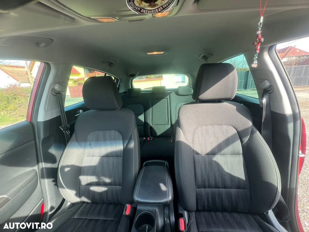 Kia Sportage 1.6 GDI 6MT 4x2 Classic - 11