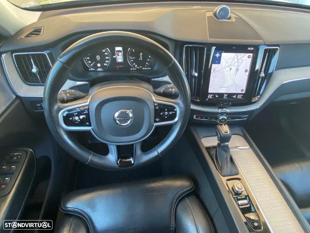 Volvo XC 60 2.0 D4 Inscription AWD Geartronic - 9