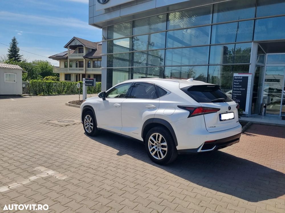 Lexus Seria NX 300h AWD Executive Plus - 2
