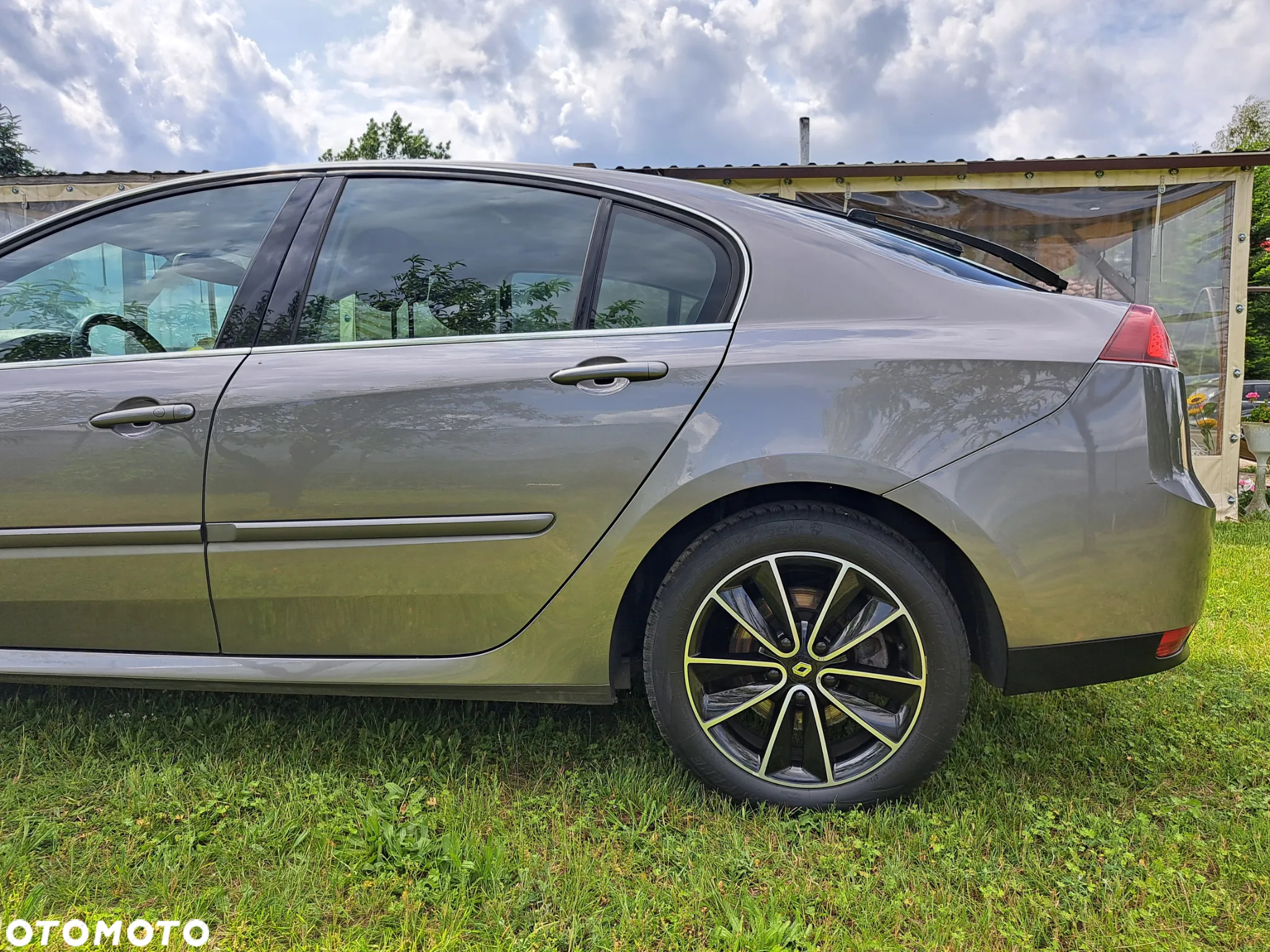 Renault Laguna dCi 110 FAP Limited - 23