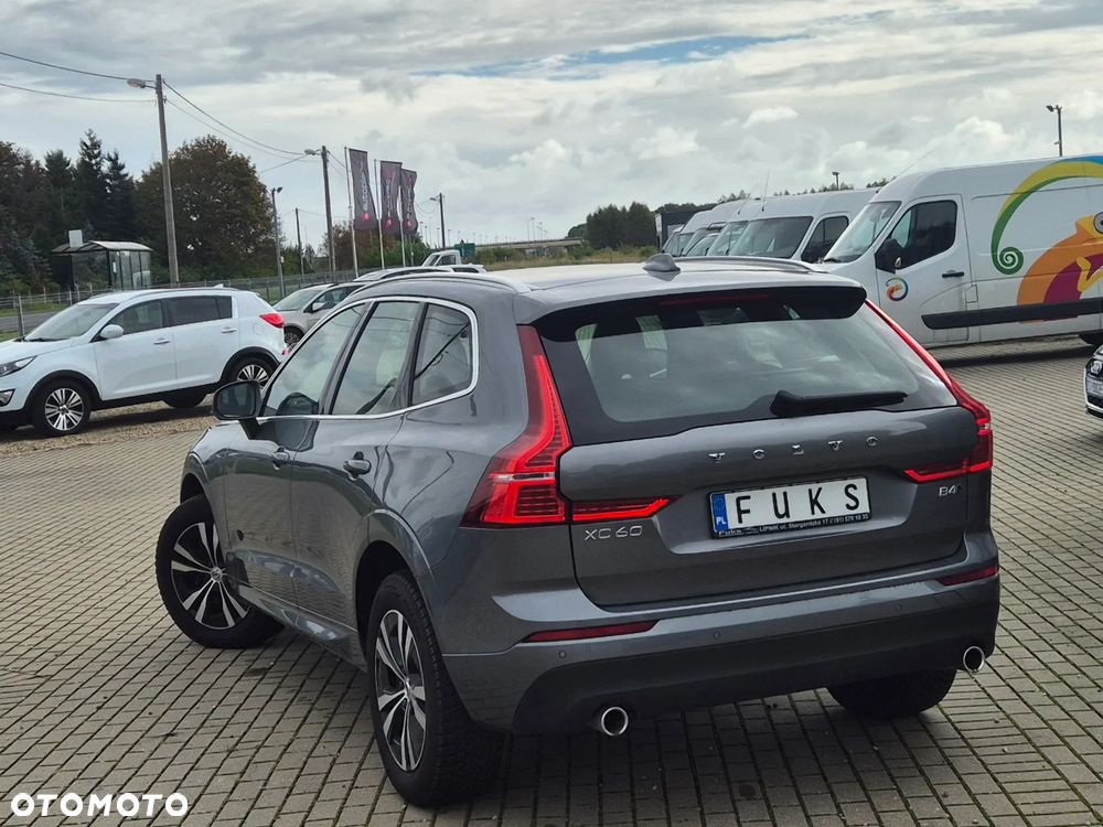 Volvo XC 60 B4 D AWD Geartronic Momentum Pro - 14