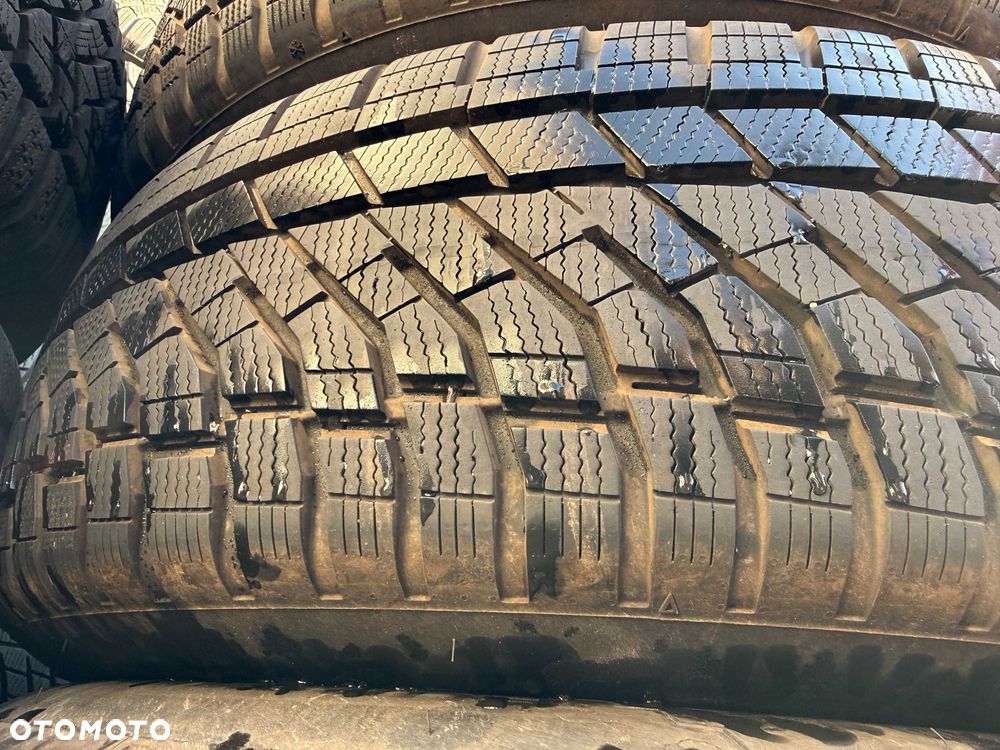 Komplet opon Falken Eurowinter HS02 Pro 235/65r17 108V XL 2023 r. - 2