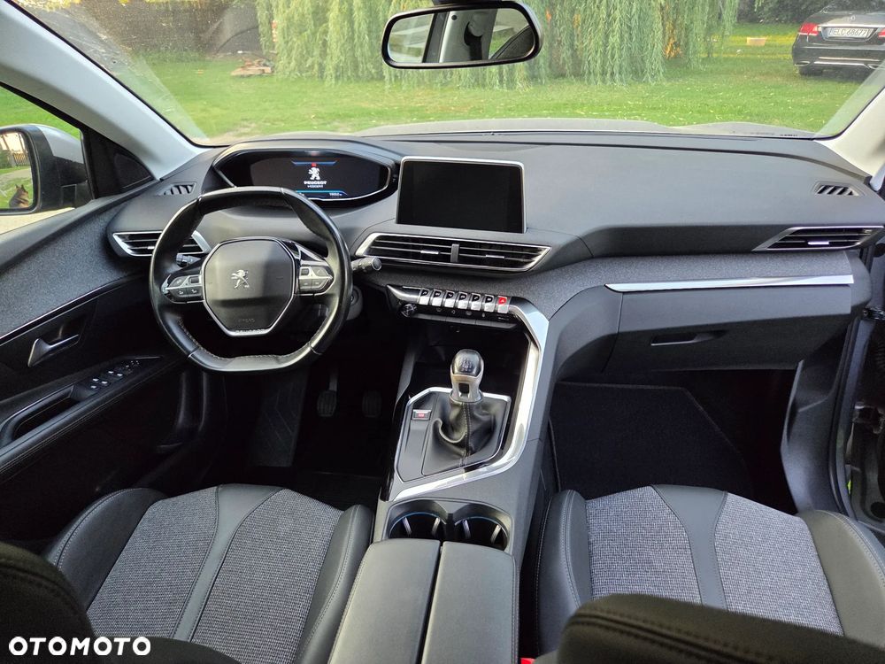 Peugeot 3008 1.5 BlueHDi Allure S&S - 16