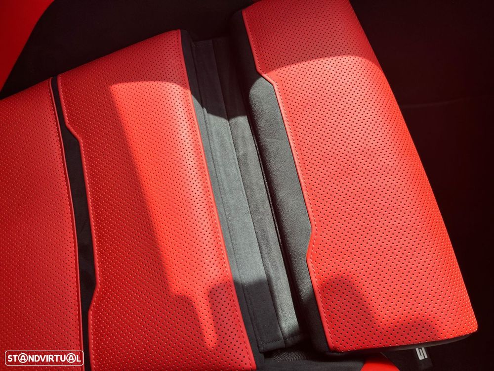 Mercedes-Benz AMG GT - 34