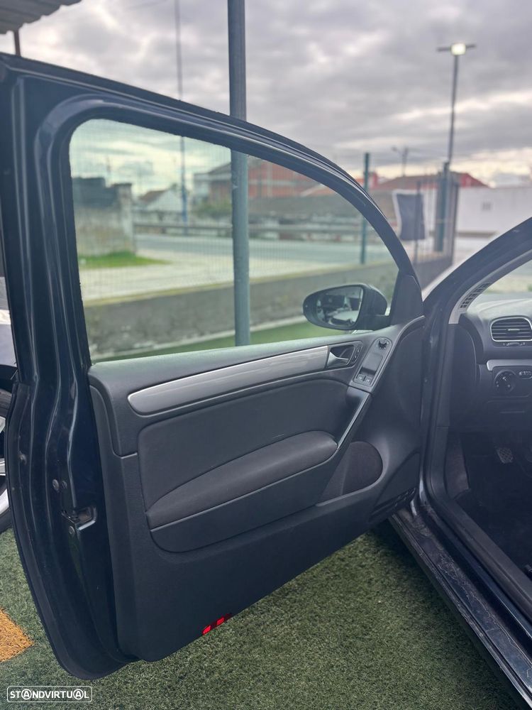 VW Golf 2.0 TDi DPF Comfortline - 9