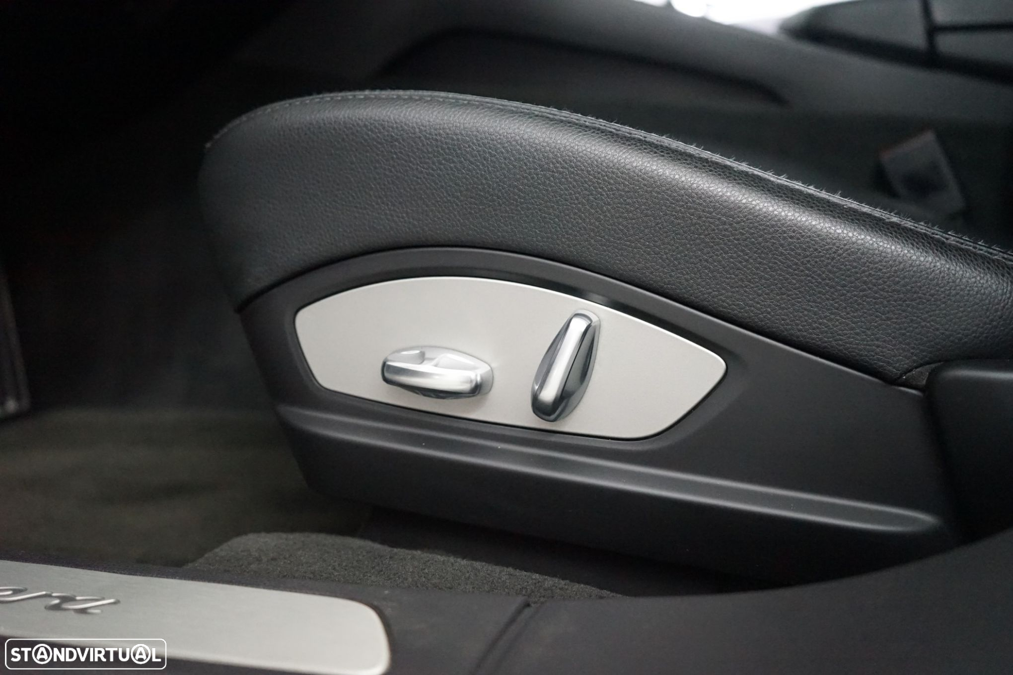 Porsche Panamera Platinum Edition - 19