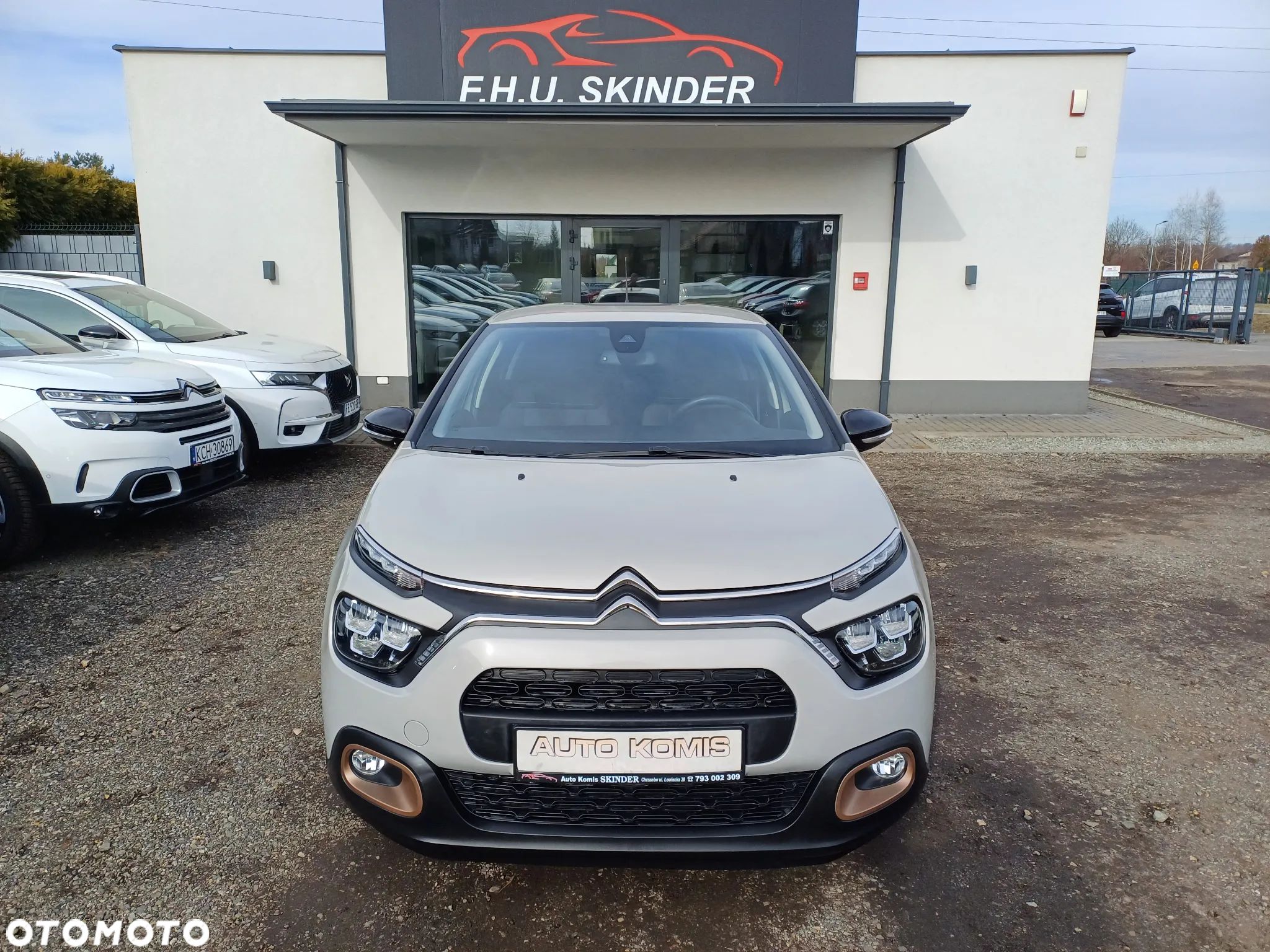 Citroën C3 1.2 PureTech C-Series - 1