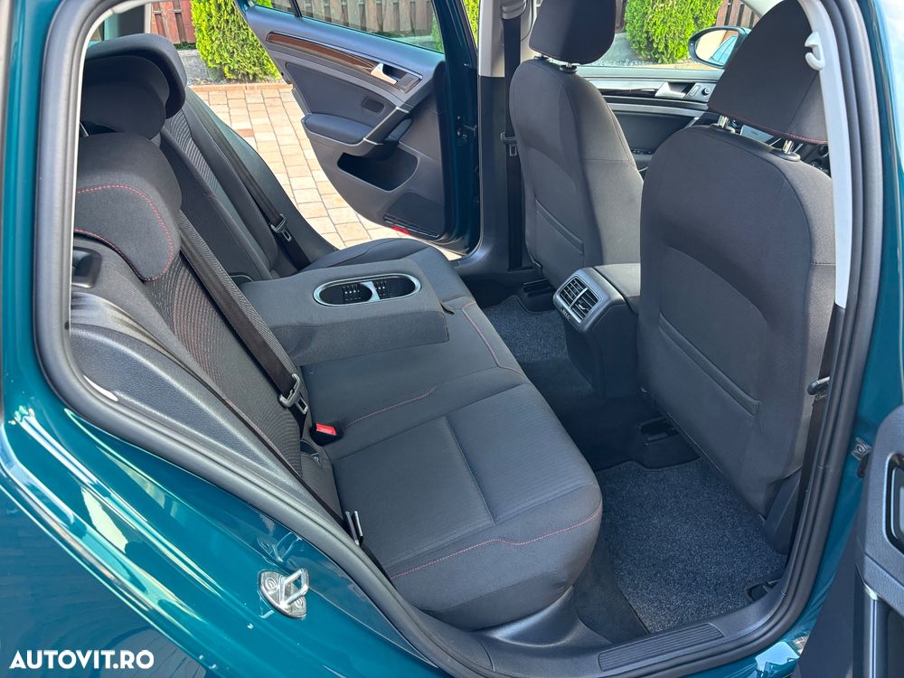 Volkswagen Golf 1.6 TDI DSG Sound - 9