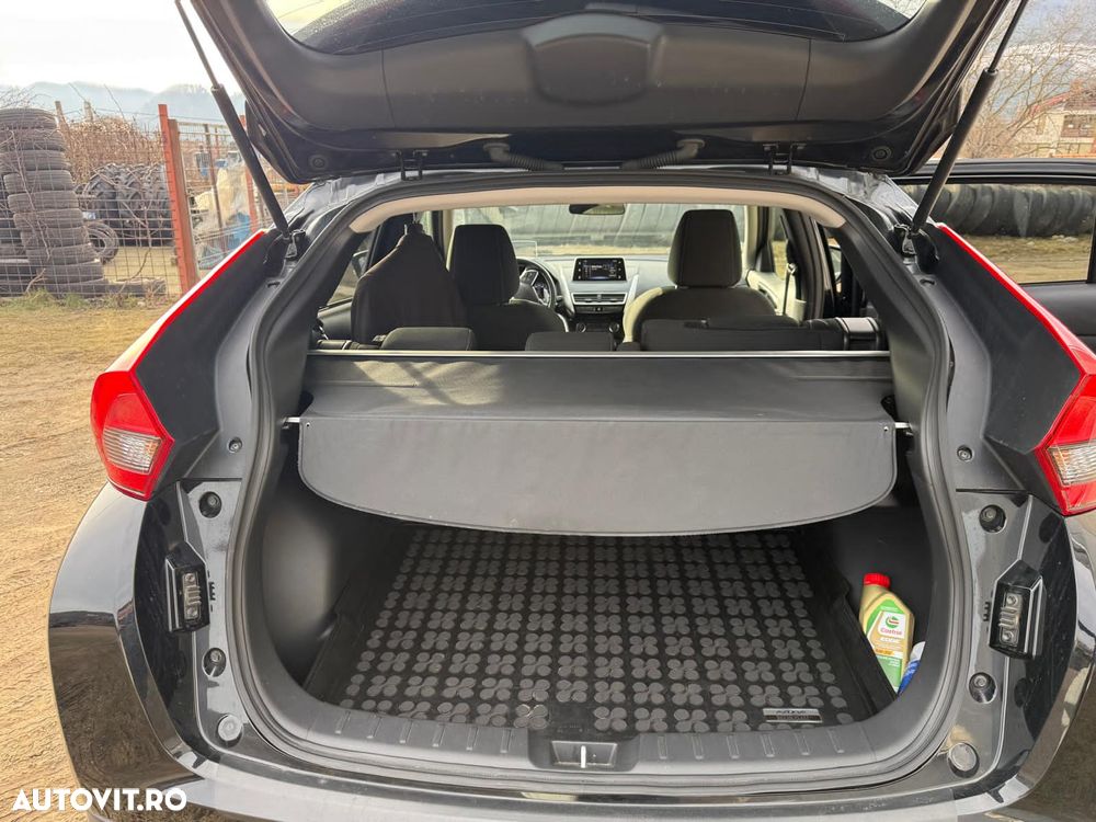 Mitsubishi Eclipse-Cross 1.5-litre 16-valve DOHC MIVEC 4X4 Intense+ Aut. - 5