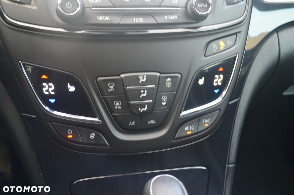 Opel Insignia 1.6 ECOTEC DI Turbo Touer Business Innovation - 24