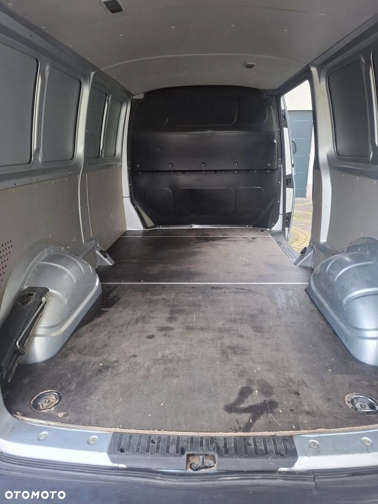 Volkswagen Transporter - 7