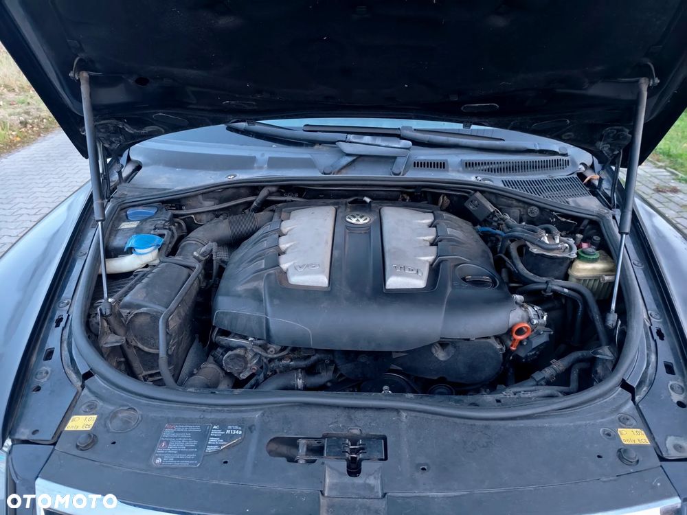 Volkswagen Touareg 3.0 V6 TDI DPF Automatik Individual - 13